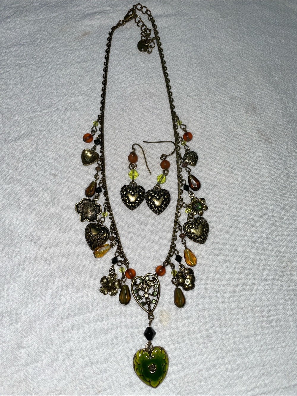 Edwardian Style Heart necklace, and earrings set 18 inches